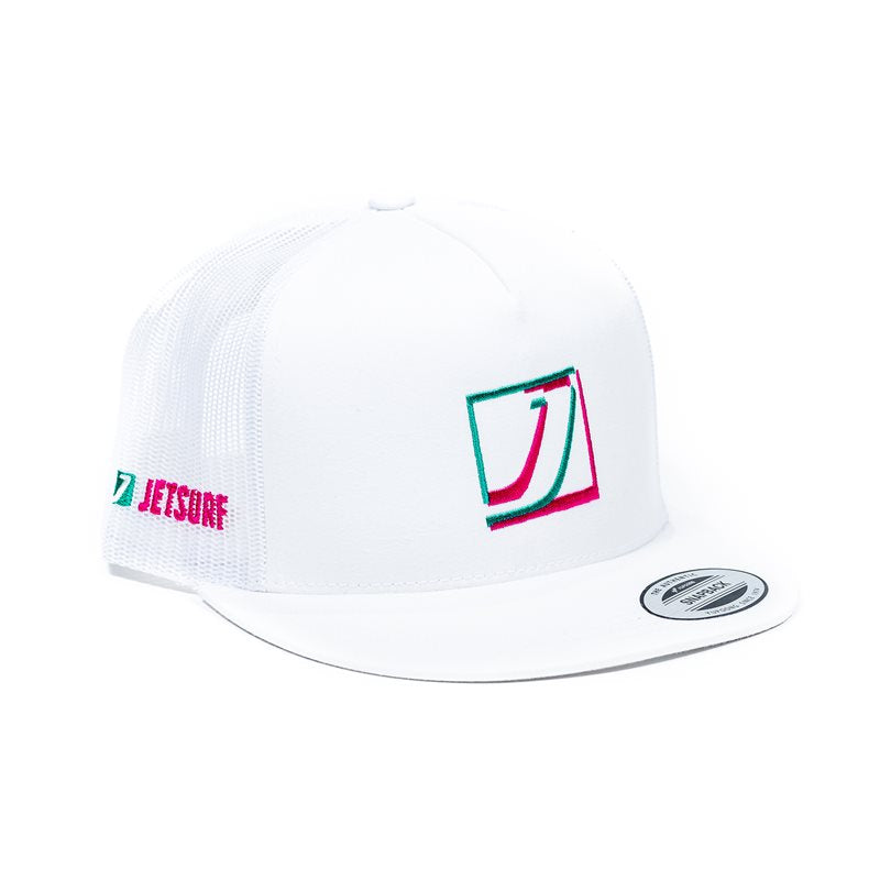 Nowoczesna idealnie dopasowana czapka z daszkiem Trucker biała - logo turkusowo-różowe.